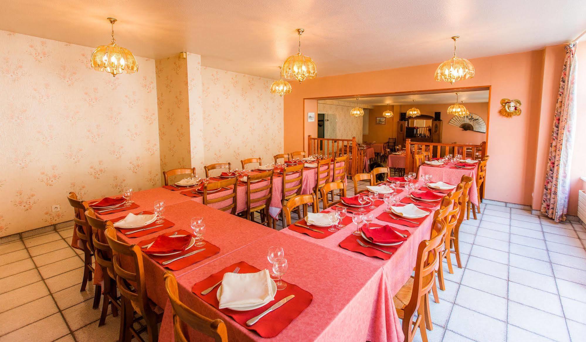 Hotel De L'Abbaye Sauxillanges エクステリア 写真